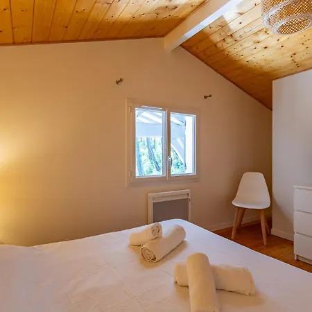 Spacieuse Dans Le Village De La Vigne Acces Direct 12 Pers Вилла